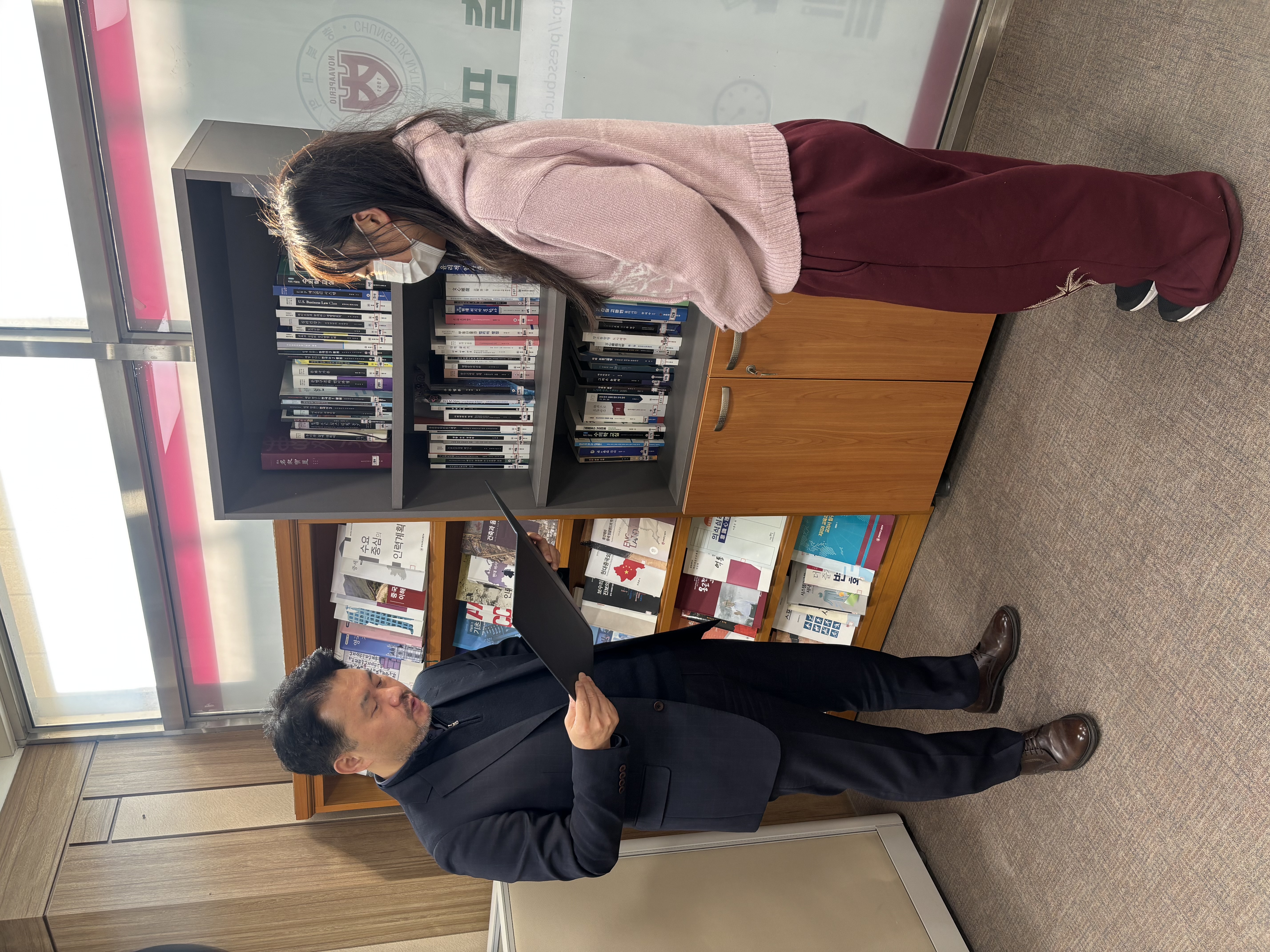 2025학년도 출판부 학술도서 감상평 공모전 장려상 시상2-1.jpg