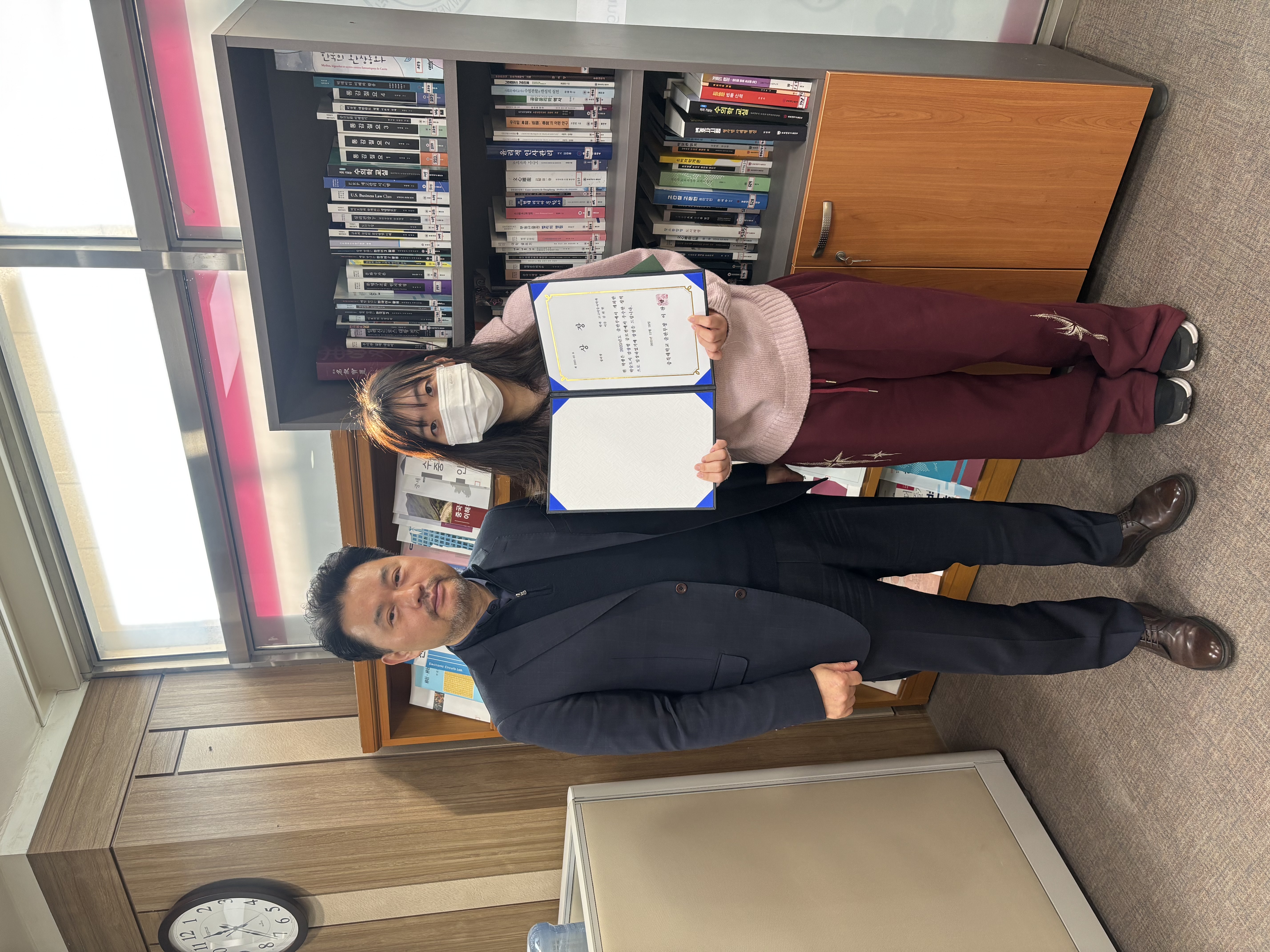 2025학년도 출판부 학술도서 감상평 공모전 장려상 시상2-2.jpg